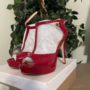 Lipstick Red Platform Pump